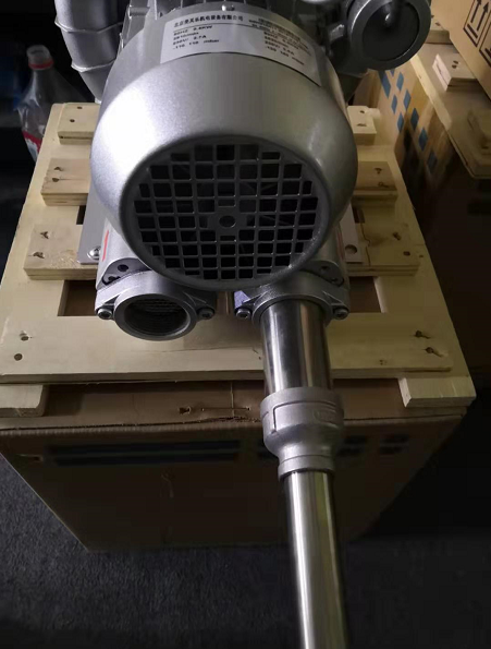 圖為400w風機，使用變徑改變的大小，改成1寸